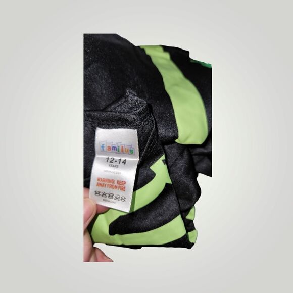 3D Skeleton Costume in Kids/Youth Size large (12 - 14)  - Picture 5 of 5